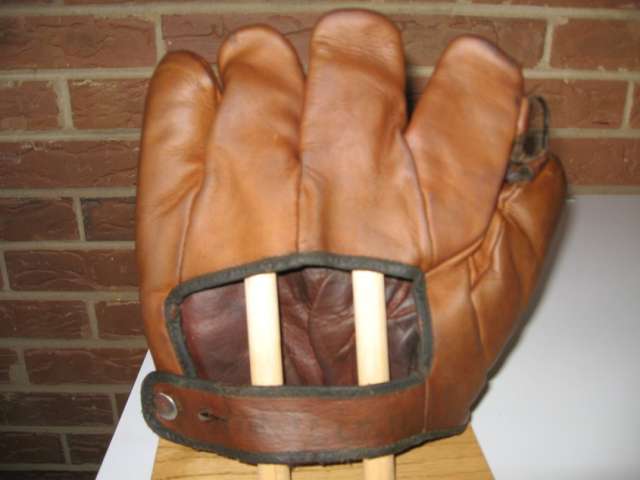 Harry Gumbert D&M DG16 Back